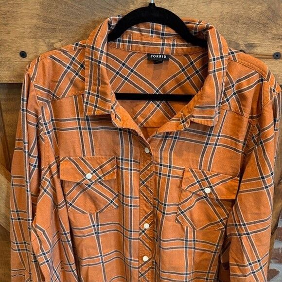 Torrid Taylor - Dusty Orange Plaid Twill Button-Up Shirt Front Pockets Size 4 - Picture 4 of 9